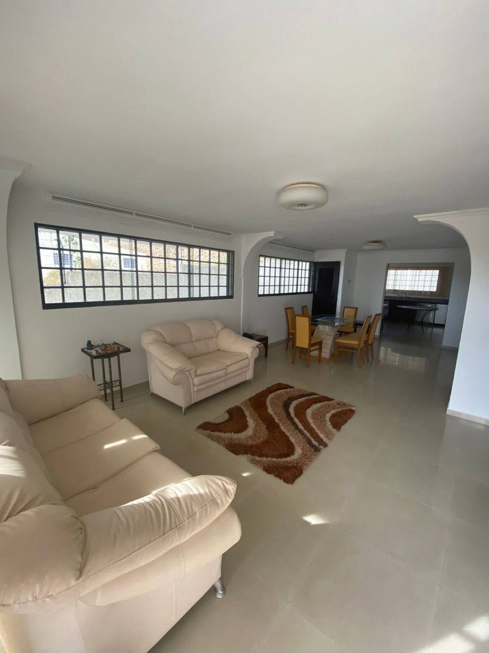 Будинок, 2745 м², 65 000$ — FAKTOR